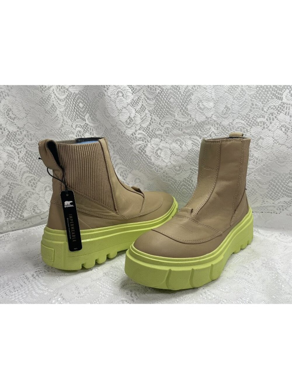 Womens Sorel CARIBOU X Waterproof Platform Chelsea Ankle Tan Boots Size 9.5 US